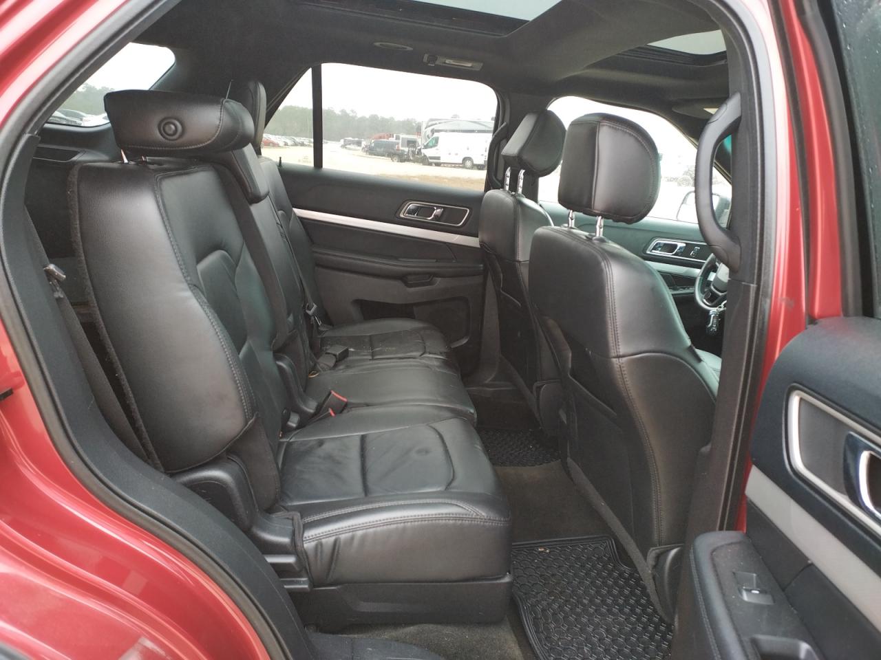 Photo 6 from auction – 2016 FORD EXPLORER X with VIN 1FM5K8D89GGA20758