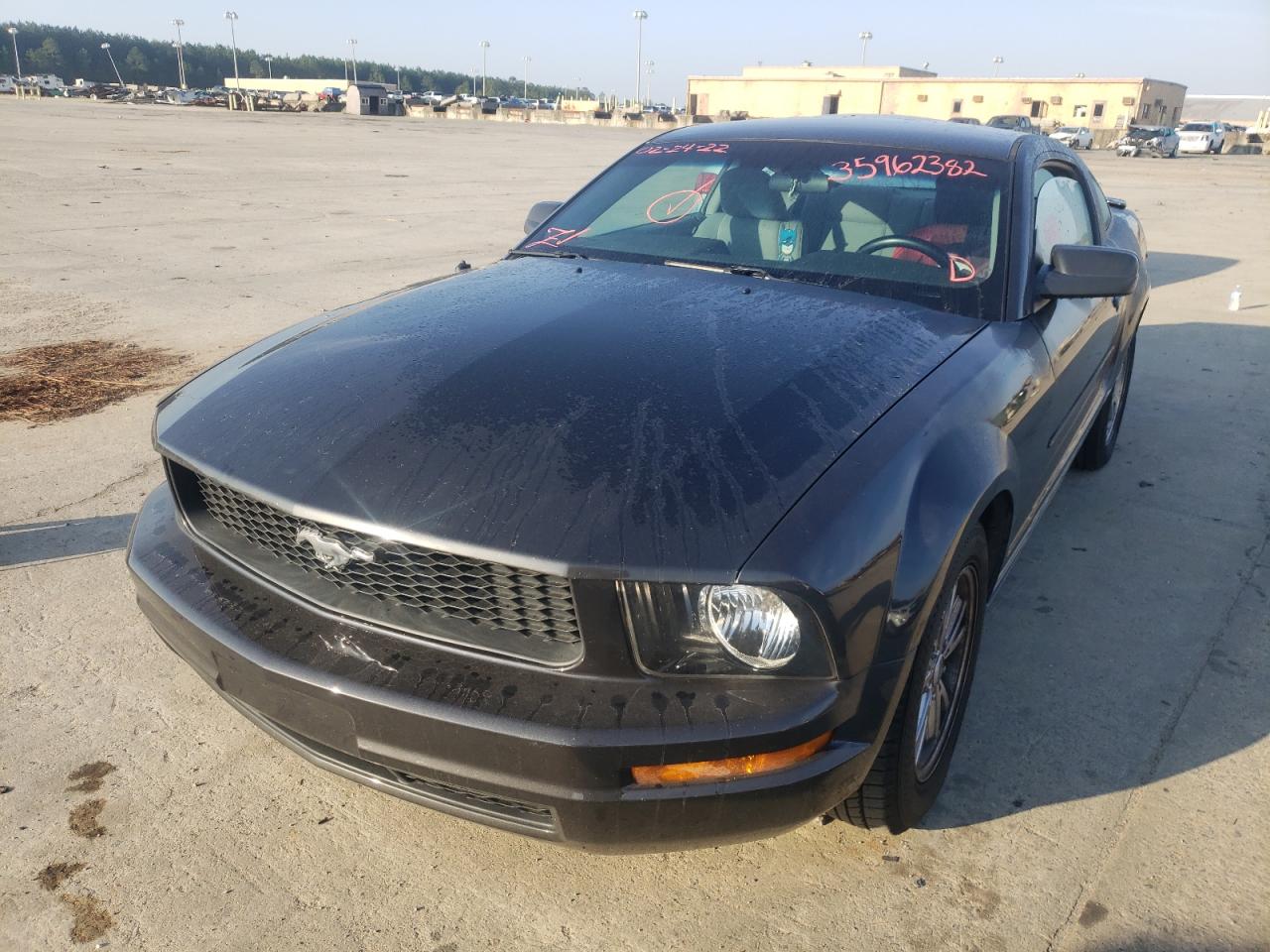 Photo 2 from auction – 2008 FORD MUSTANG with VIN 1ZVHT80N185207111
