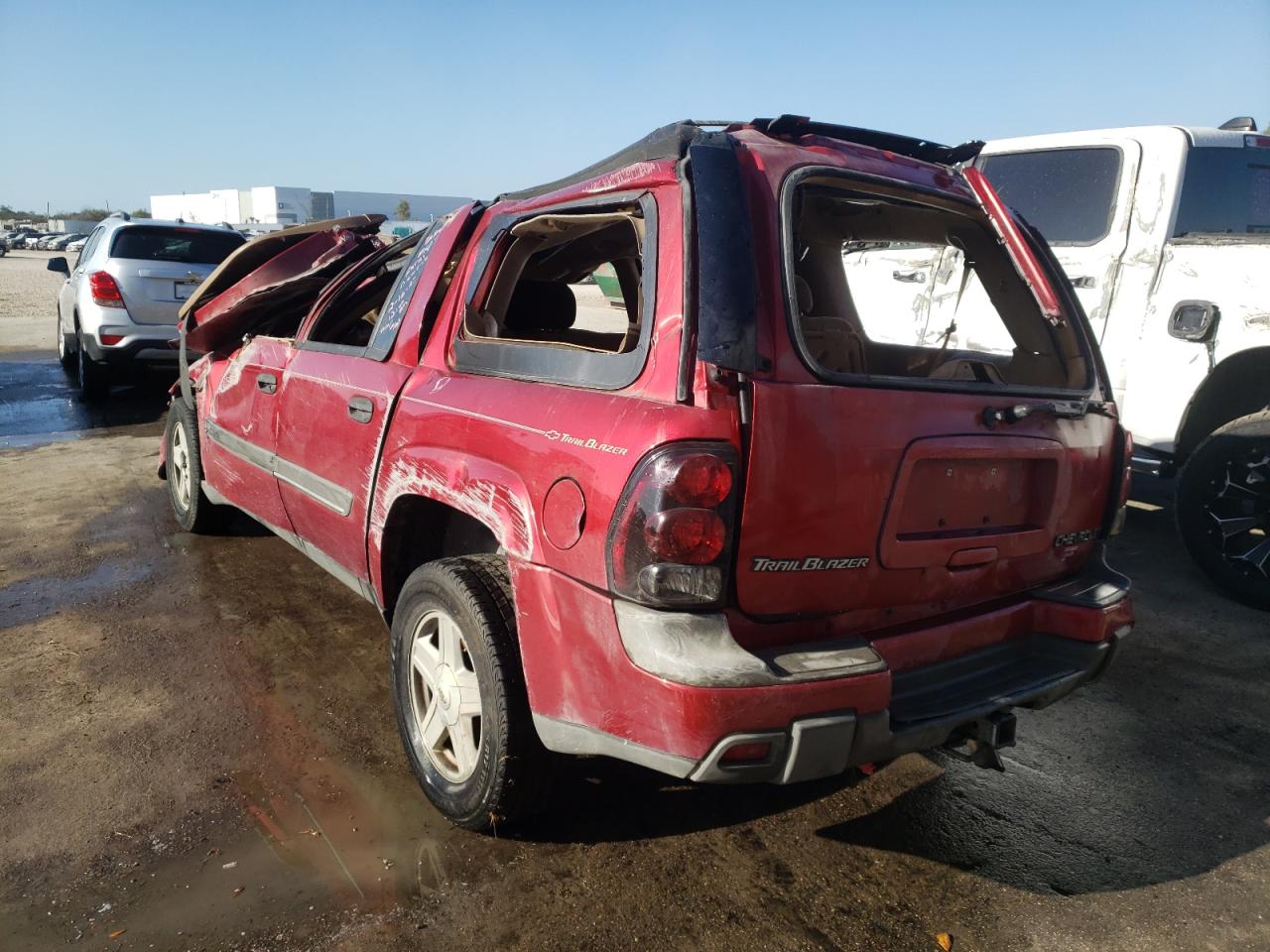 Photo 3 from auction – 2002 CHEVROLET TRAILBLAZE with VIN 1GNES16S026130608