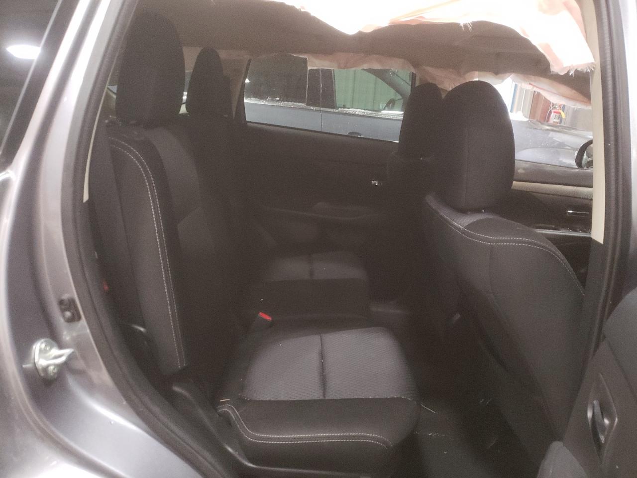 Photo 6 from auction – 2017 MITSUBISHI OUTLANDER with VIN JA4AZ3A33HZ030969
