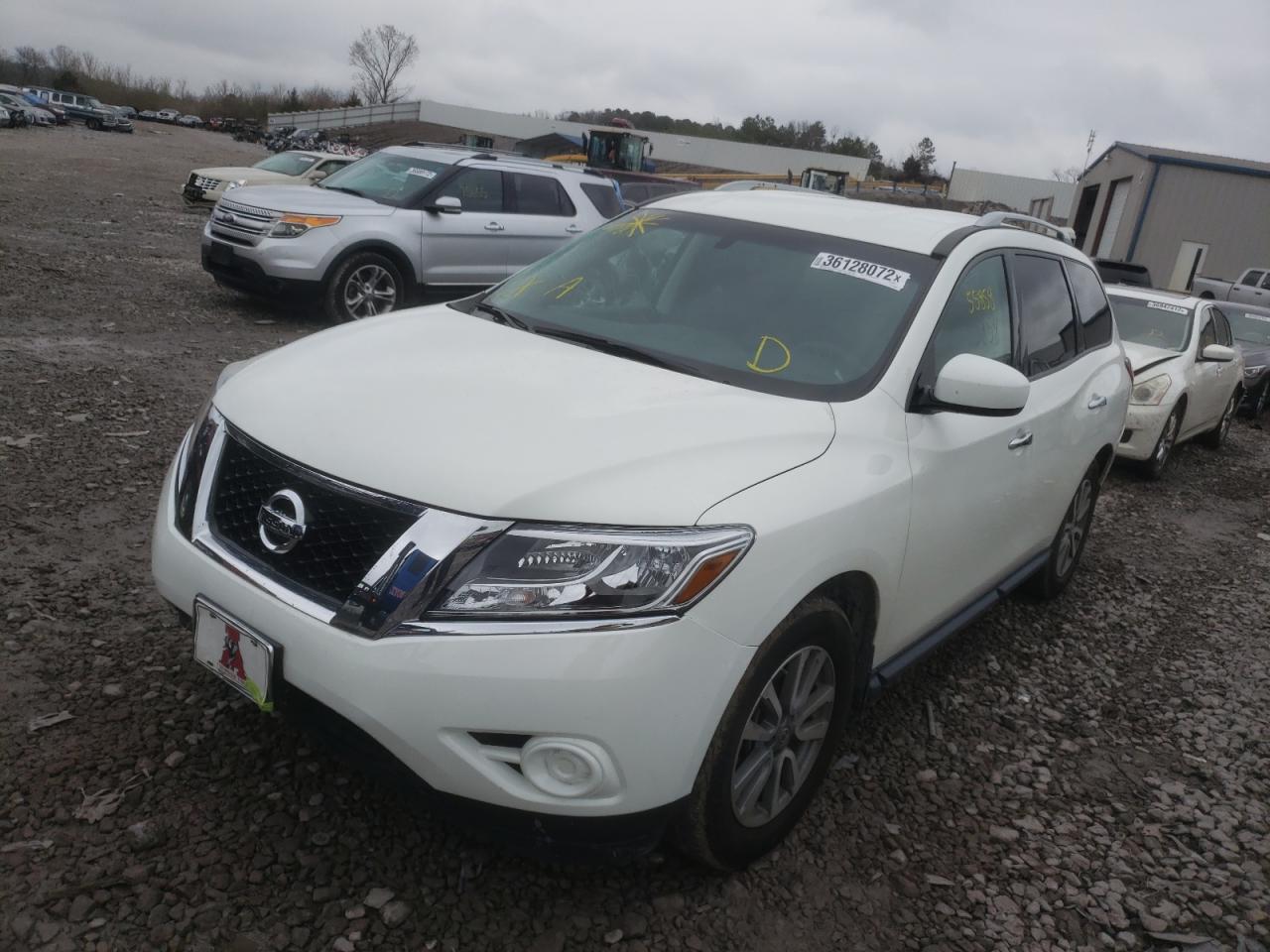 Photo 2 from auction – 2015 NISSAN PATHFINDER with VIN 5N1AR2MNXFC659881