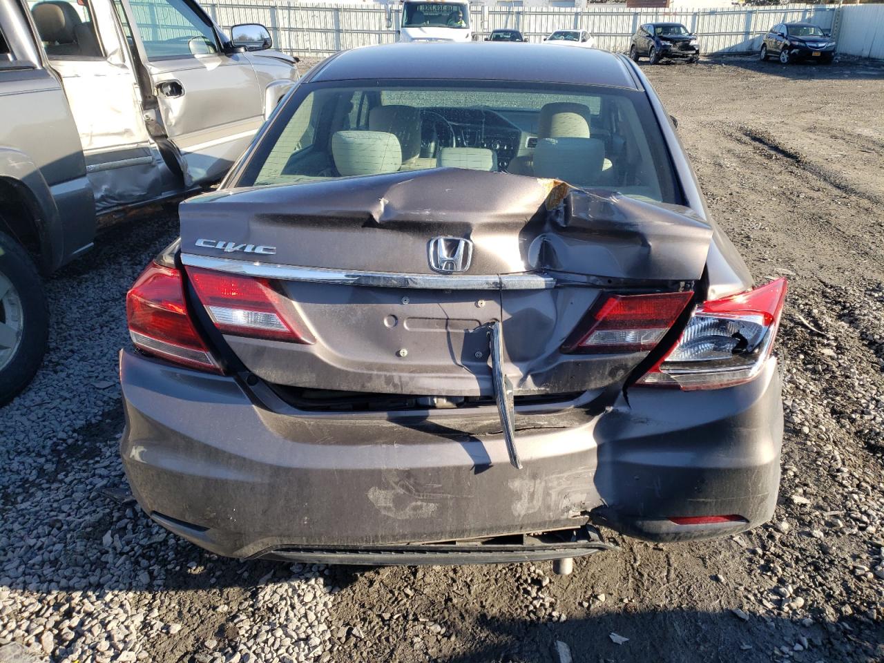 Photo 9 from auction – 2014 HONDA CIVIC LX with VIN 2HGFB2F58EH509633