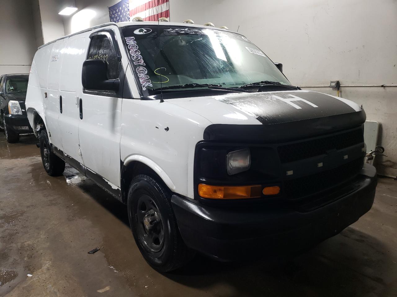 CHEVROLET EXPRESS G1 2004 with VIN 1GCFG15TX41193546 - Photo from auction