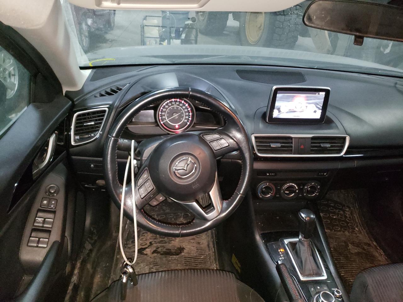 Photo 9 from auction – 2015 MAZDA 3 TOURING with VIN 3MZBM1V78FM166164