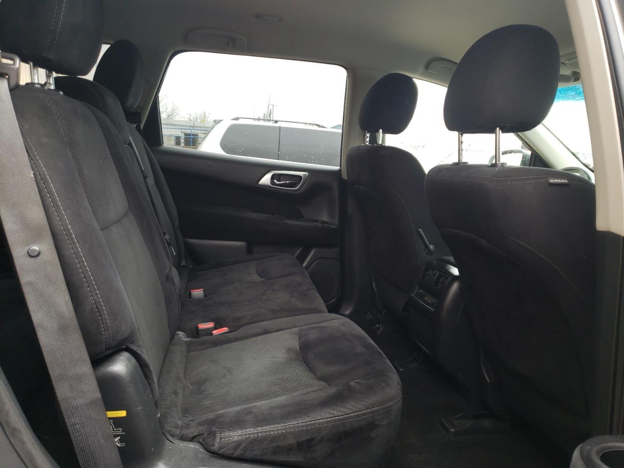 Photo 6 from auction – 2016 NISSAN PATHFINDER with VIN 5N1AR2MN9GC636416