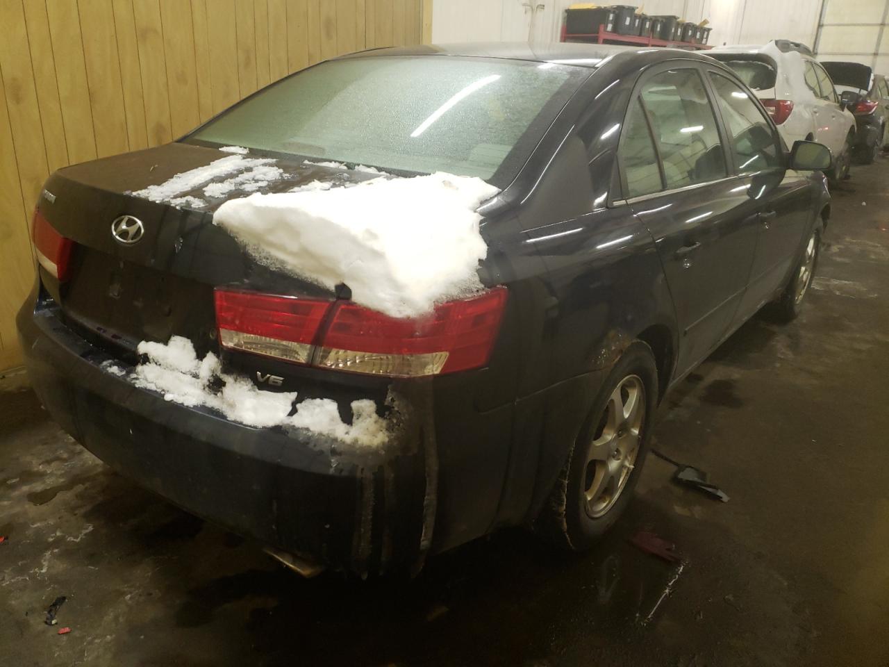 Photo 4 from auction – 2006 HYUNDAI SONATA with VIN 5NPEU46F96H141626
