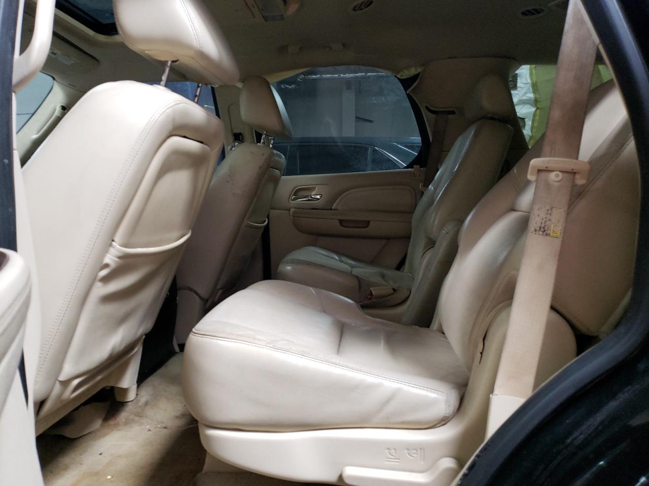 Photo 6 from auction – 2007 CADILLAC ESCALADE L with VIN 1GYFK63857R149934