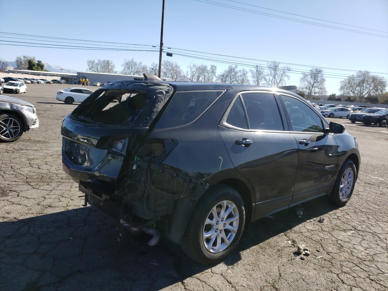 Photo 4 from auction – 2018 CHEVROLET EQUINOX LS with VIN 3GNAXHEV5JL307534