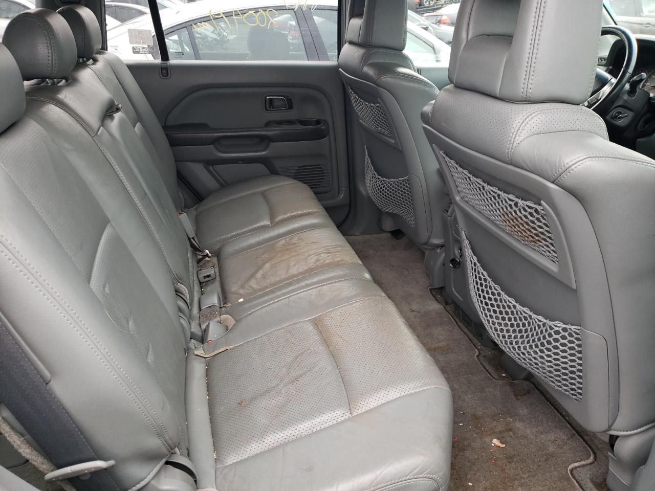Photo 6 from auction – 2005 HONDA PILOT EXL with VIN 2HKYF18525H510738