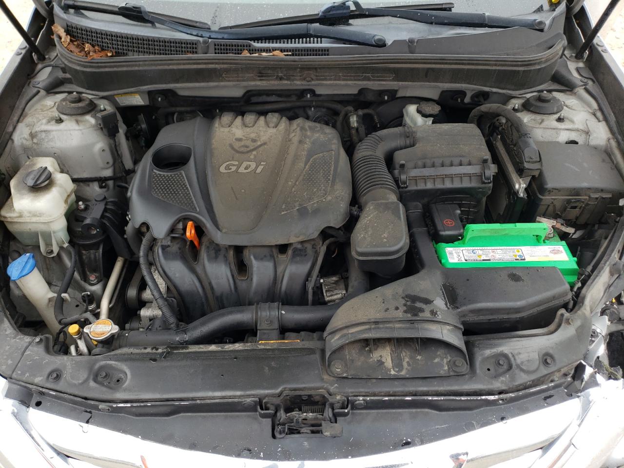 Photo 7 from auction – 2011 HYUNDAI SONATA SE with VIN 5NPEC4AC8BH156368