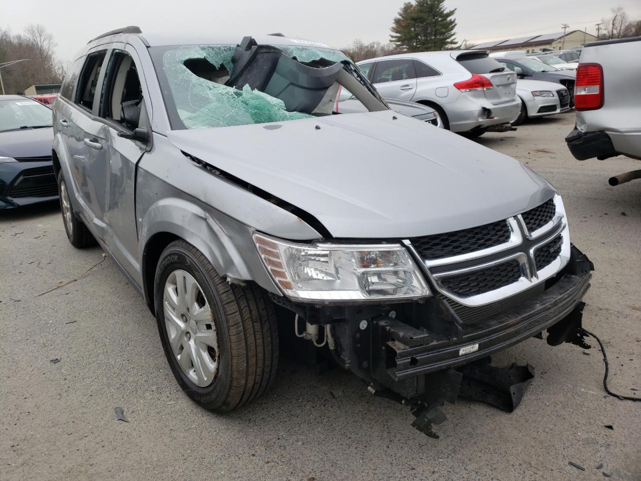 DODGE JOURNEY SE 2017 with VIN 3C4PDCAB3HT525928 - Photo from auction