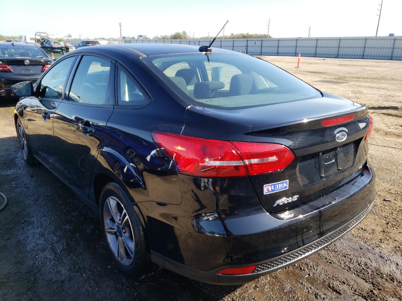 Photo 3 from auction – 2018 FORD FOCUS SE with VIN 1FADP3F29JL306403