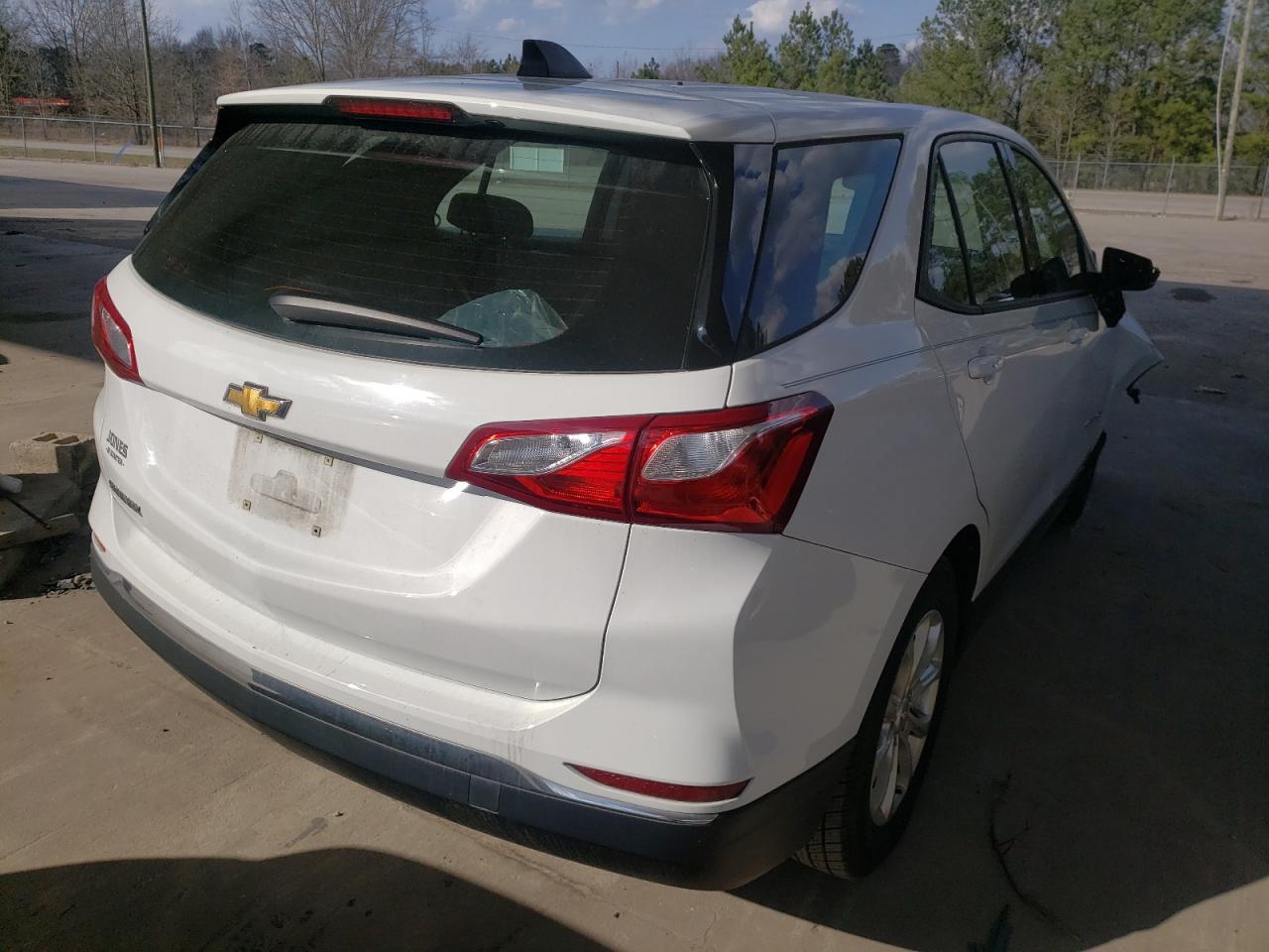 Photo 4 from auction – 2018 CHEVROLET EQUINOX LS with VIN 2GNAXHEV8J6142275