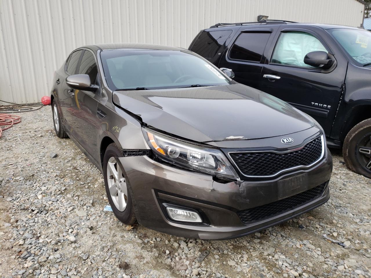 KIA OPTIMA LX 2015 with VIN 5XXGM4A7XFG401357 - Photo from auction