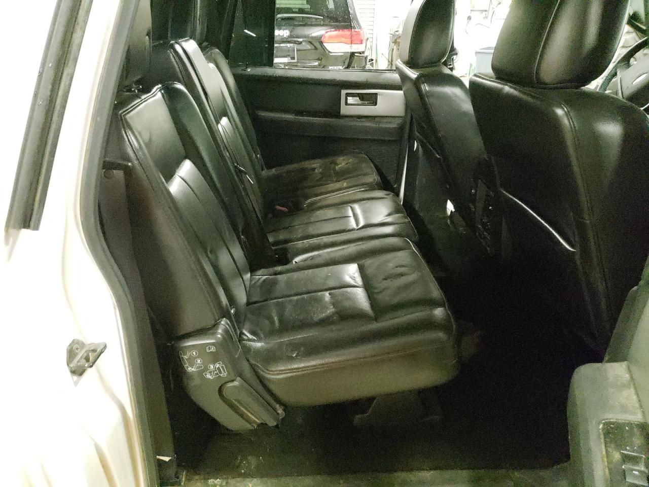 Photo 6 from auction – 2012 FORD EXPEDITION with VIN 1FMJK1K58CEF28739