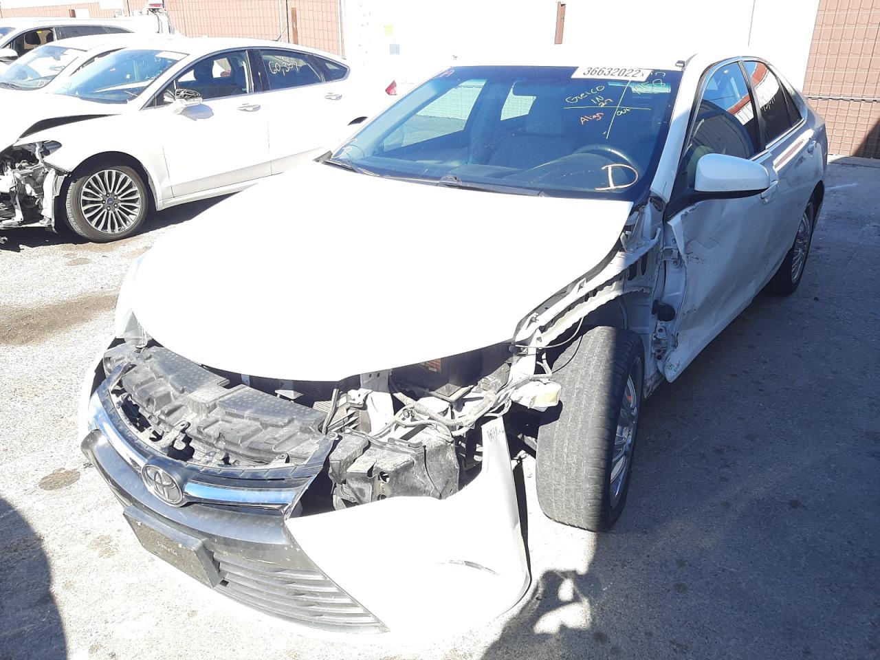 Photo 2 from auction – 2015 TOYOTA CAMRY LE with VIN 4T1BF1FKXFU076067