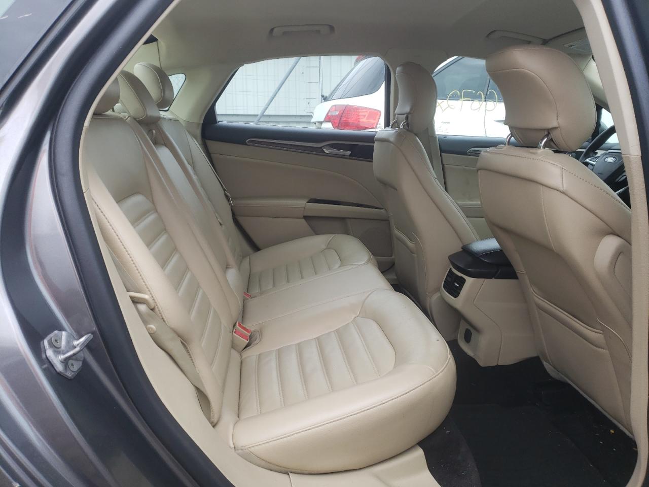 Photo 6 from auction – 2014 FORD FUSION SE with VIN 3FA6P0HD4ER172624