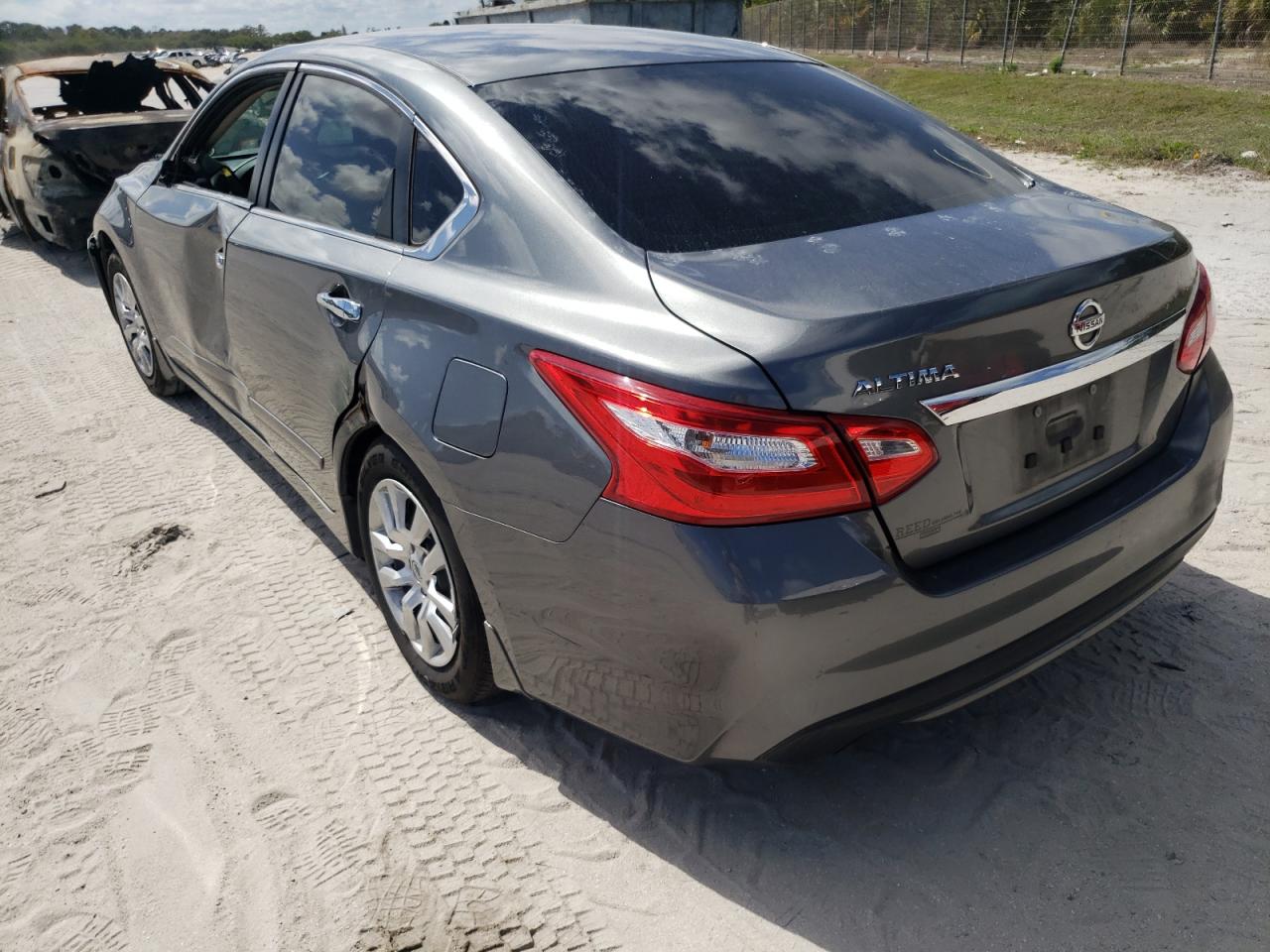 Photo 3 from auction – 2016 NISSAN ALTIMA 2.5 with VIN 1N4AL3AP9GC283215