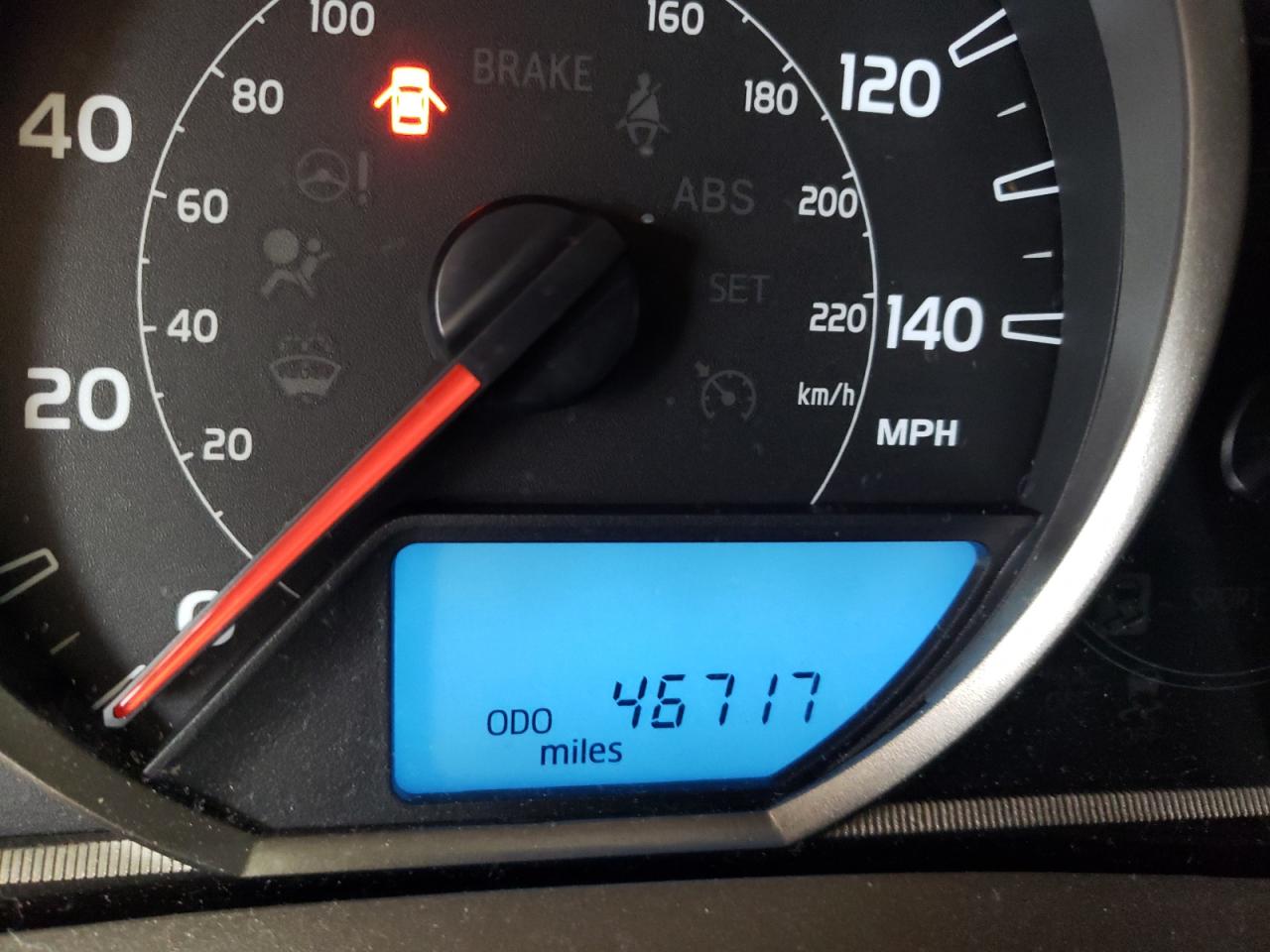 Photo 8 from auction – 2015 TOYOTA RAV4 LE with VIN 2T3ZFREV3FW135573