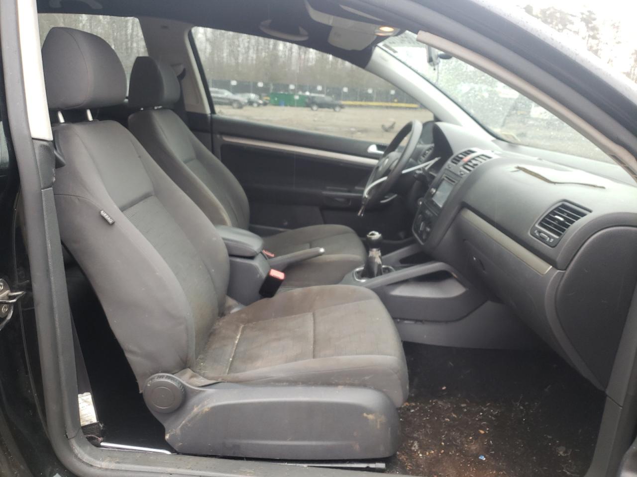 Photo 5 from auction – 2008 VOLKSWAGEN RABBIT with VIN WVWAA71K88W265607
