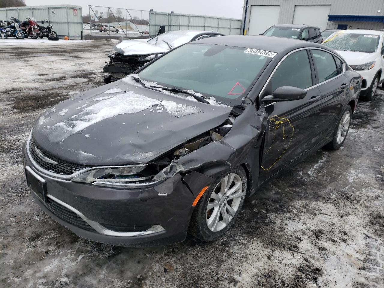 Photo 2 from auction – 2015 CHRYSLER 200 LIMITE with VIN 1C3CCCAB8FN608659
