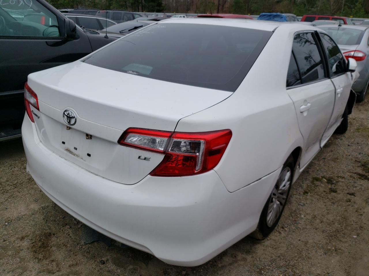 Photo 4 from auction – 2014 TOYOTA CAMRY L with VIN 4T4BF1FK5ER433787