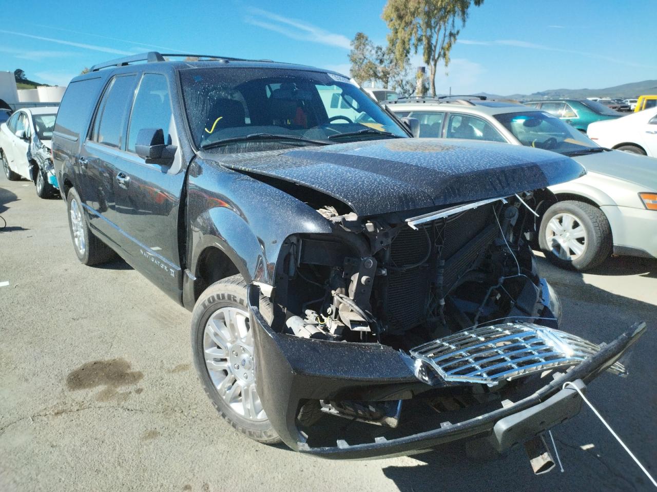LINCOLN NAVIGATOR 2013 with VIN 5LMJJ3H50DEL05129 - Photo from auction