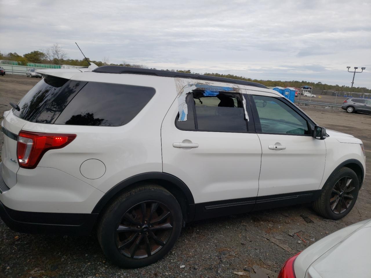 Photo 4 from auction – 2018 FORD EXPLORER X with VIN 1FM5K8D87JGC51116