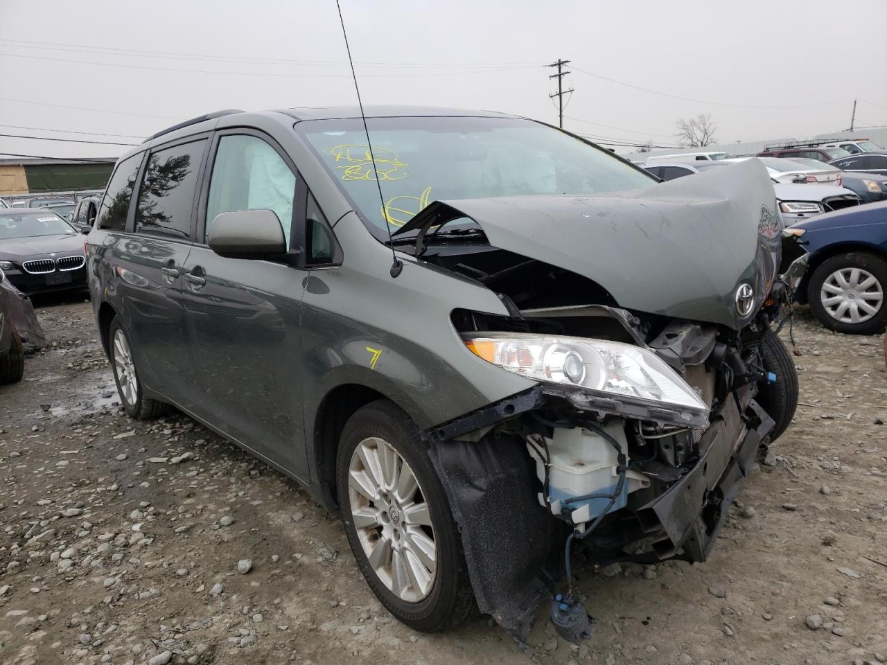 TOYOTA SIENNA XLE 2013 with VIN 5TDDK3DC2DS062004 - Photo from auction