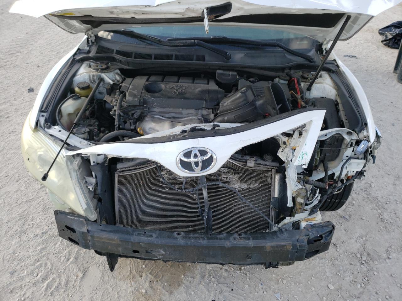 Photo 7 from auction – 2011 TOYOTA CAMRY BASE with VIN 4T1BF3EK2BU647963
