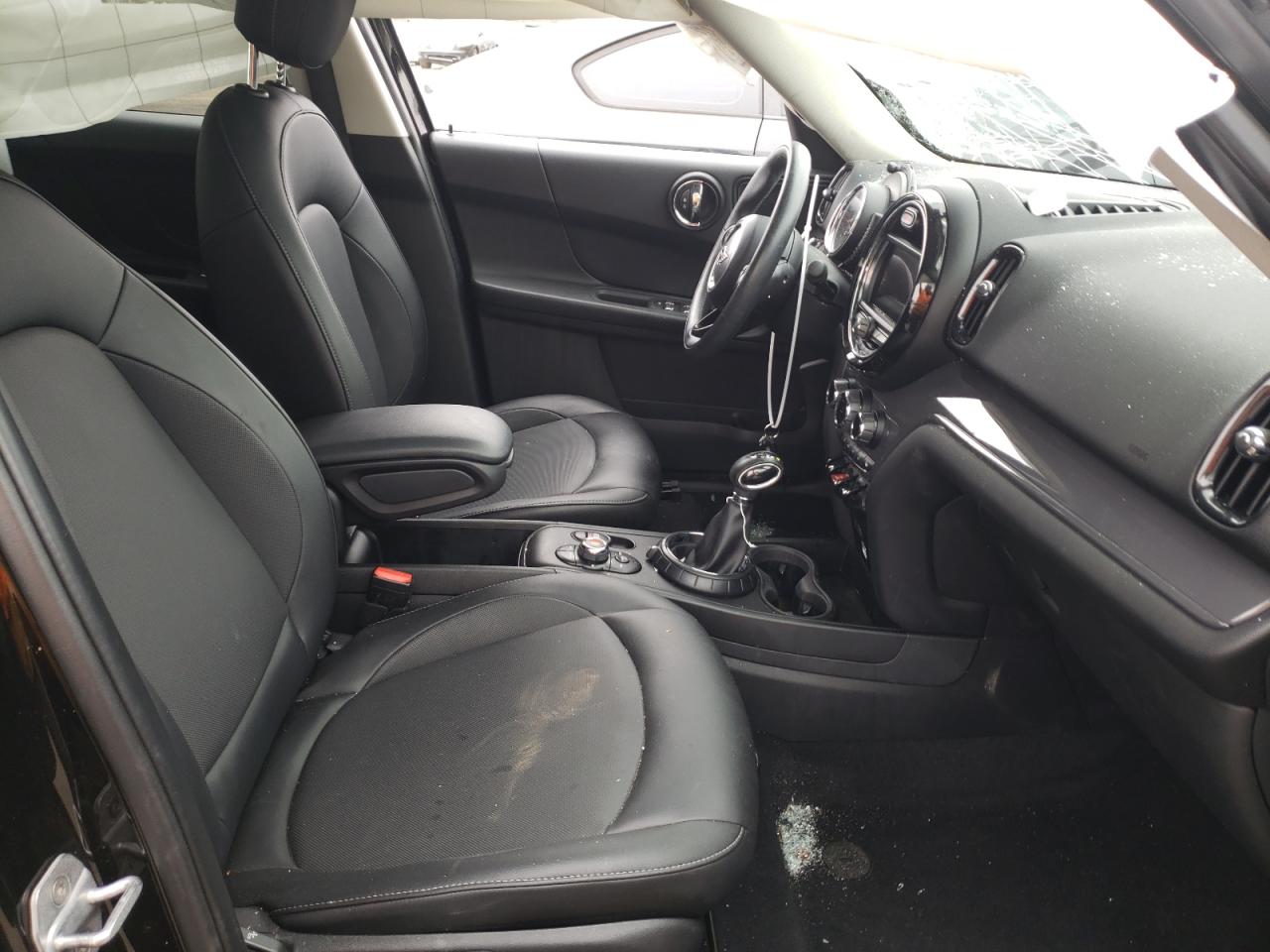 Photo 5 from auction – 2017 MINI COOPER COU with VIN WMZYV5C3XH3E01866