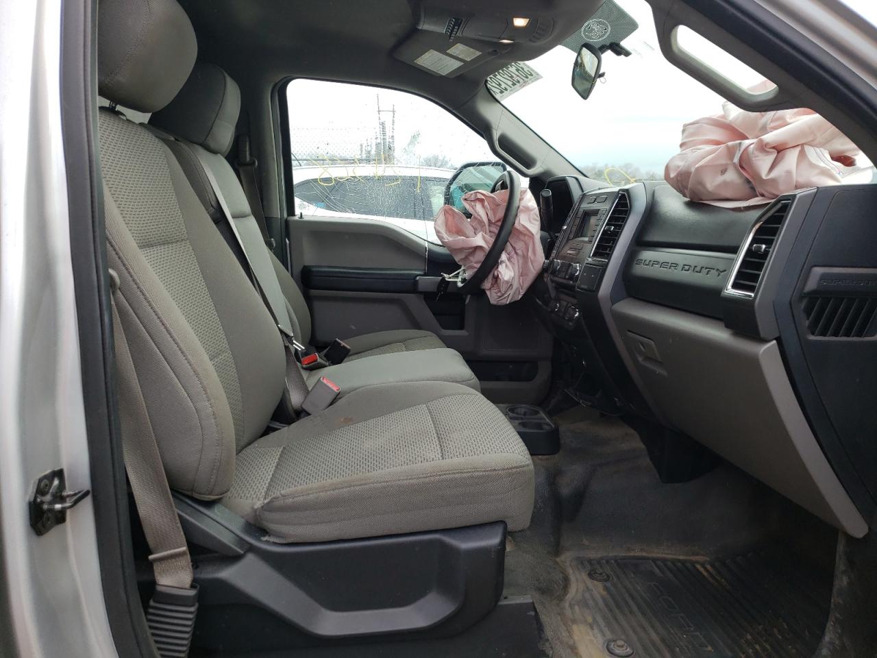 Photo 5 from auction – 2017 FORD F350 SUPER with VIN 1FT8W3BT3HEB95682