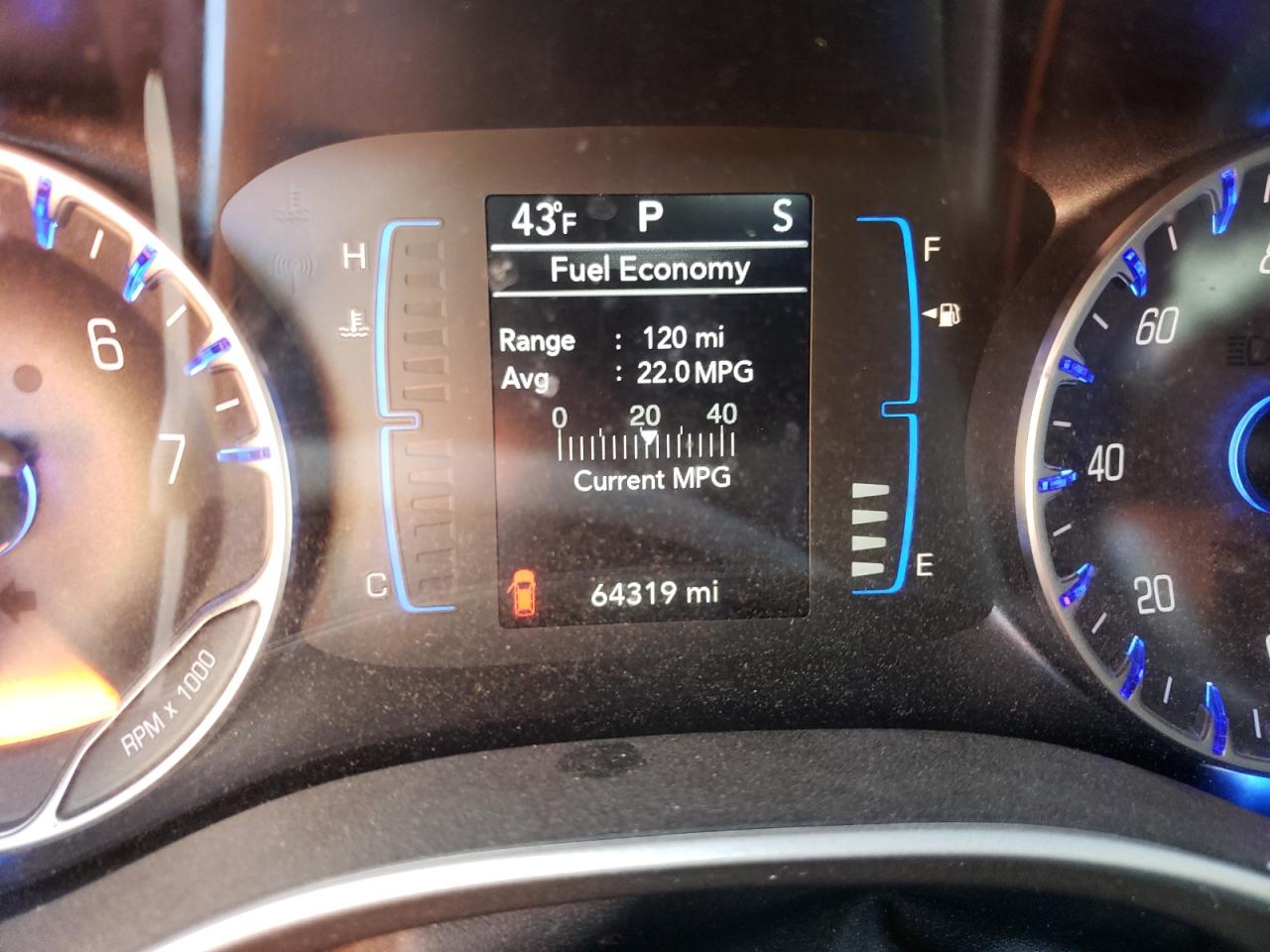 Photo 8 from auction – 2017 CHRYSLER PACIFICA T with VIN 2C4RC1BG2HR777389