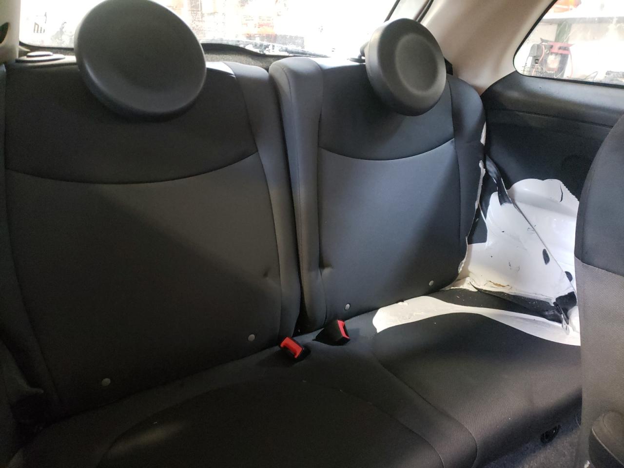 Photo 6 from auction – 2015 FIAT 500 POP with VIN 3C3CFFAR5FT672809