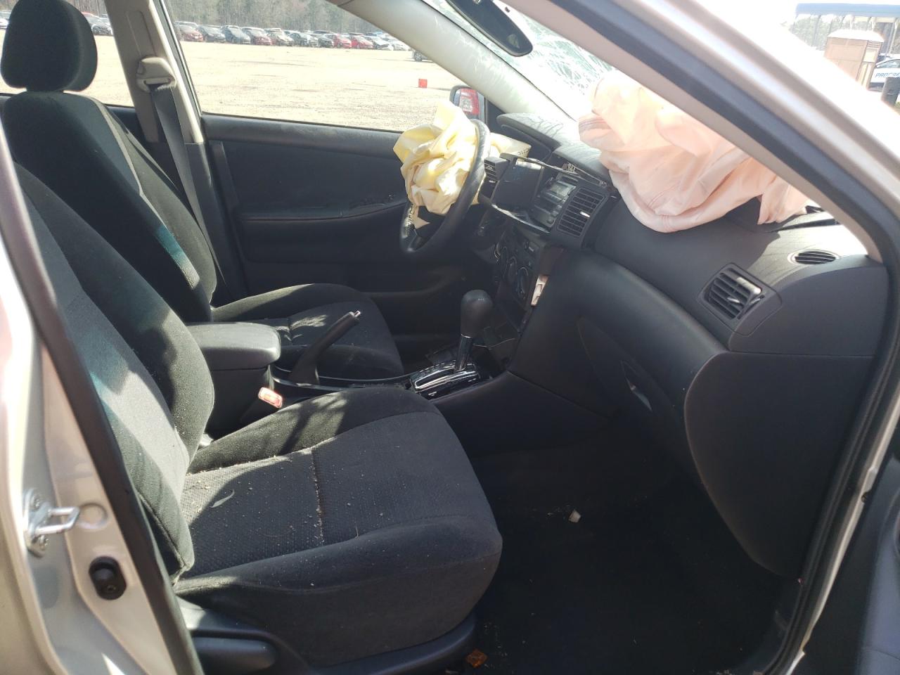 Photo 5 from auction – 2004 TOYOTA COROLLA CE with VIN 1NXBR32E24Z213227