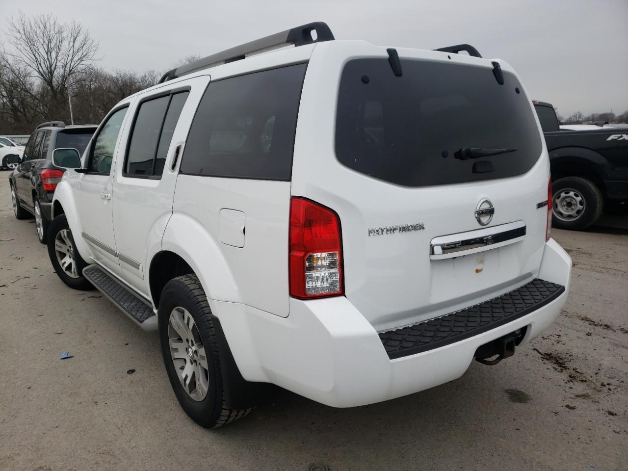 Photo 3 from auction – 2011 NISSAN PATHFINDER with VIN 5N1AR1NB7BC625339