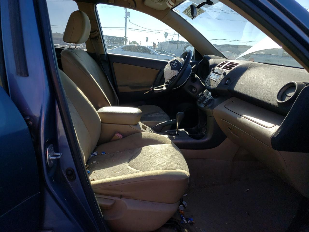 Photo 5 from auction – 2009 TOYOTA RAV4 with VIN 2T3ZF33VX9W005889