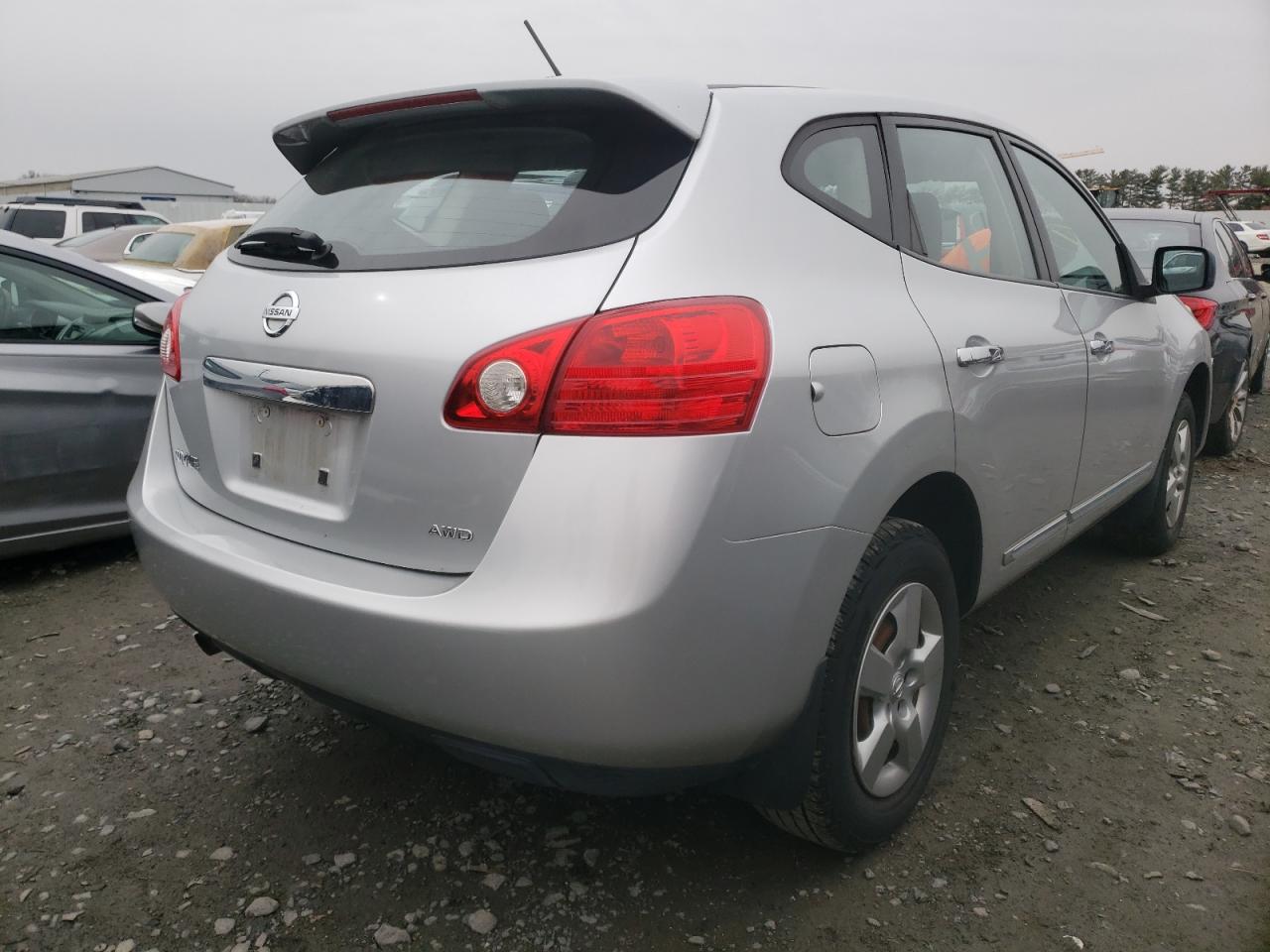 Photo 4 from auction – 2011 NISSAN ROGUE S with VIN JN8AS5MV3BW674570