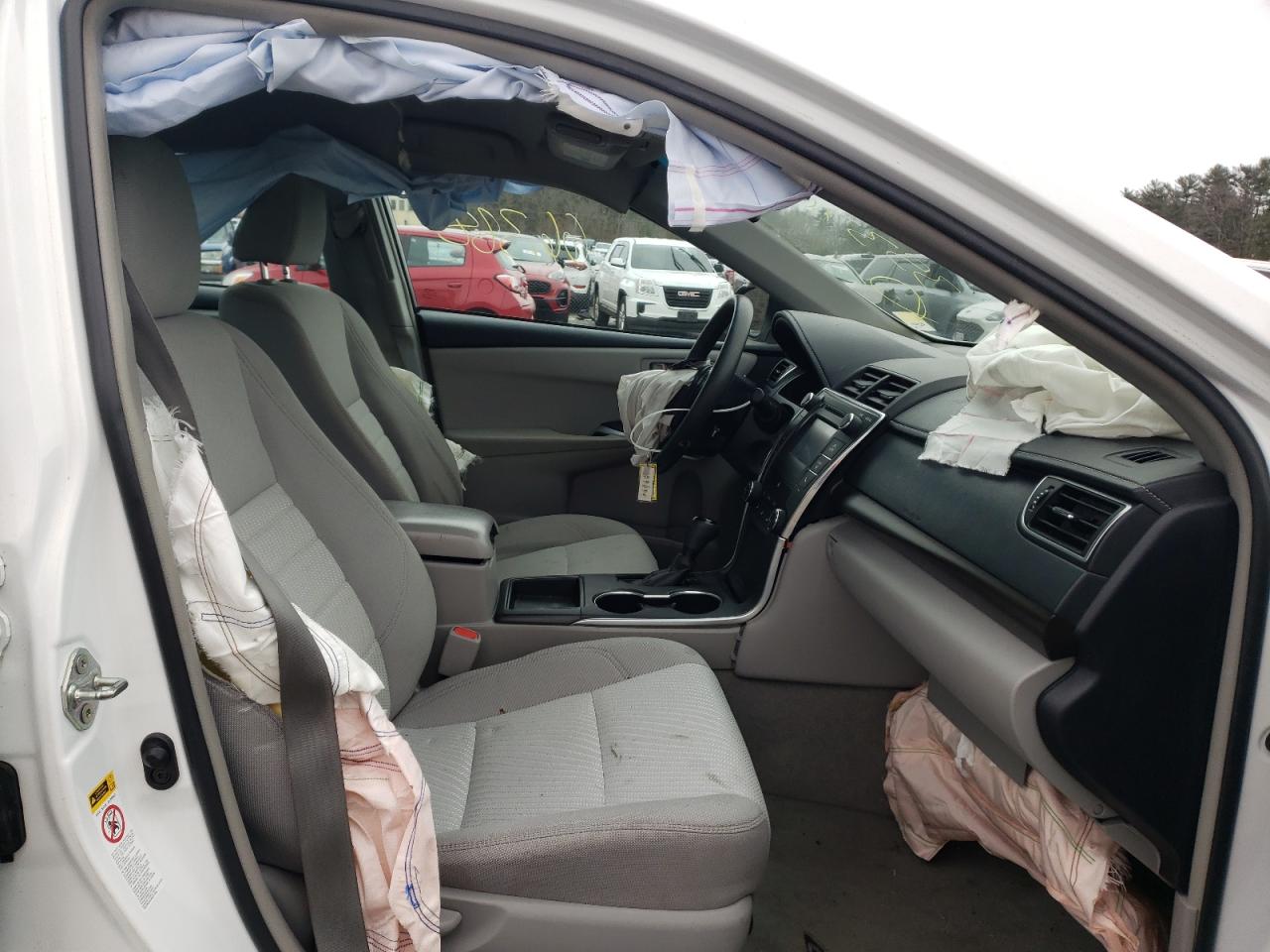 Photo 5 from auction – 2017 TOYOTA CAMRY LE with VIN 4T1BF1FK6HU648383