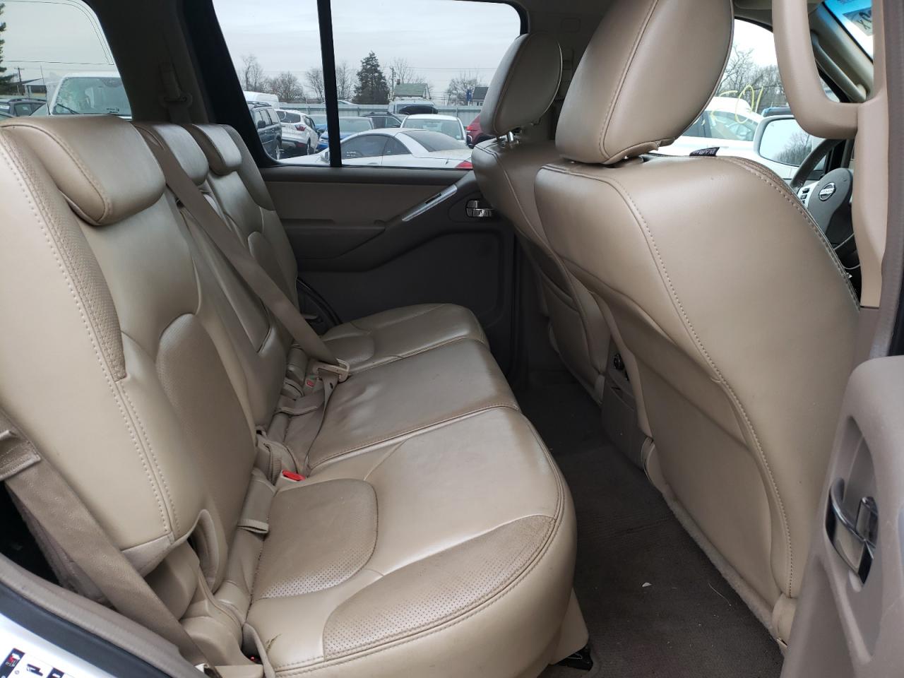 Photo 6 from auction – 2011 NISSAN PATHFINDER with VIN 5N1AR1NB7BC625339