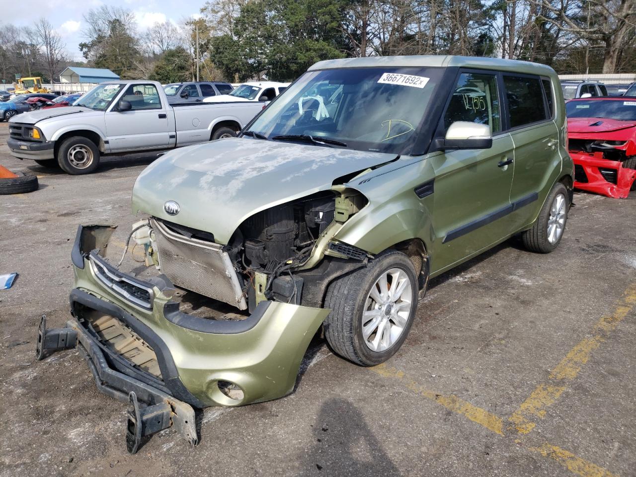 Photo 2 from auction – 2013 KIA SOUL with VIN KNDJT2A68D7599785