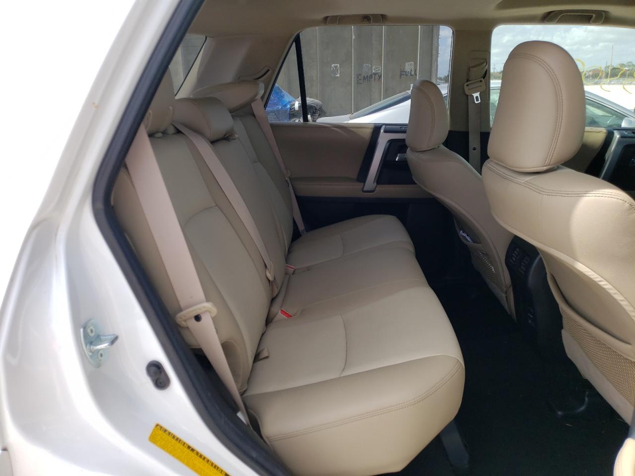 Photo 6 from auction – 2016 TOYOTA 4RUNNER SR with VIN JTEZU5JR5G5122223