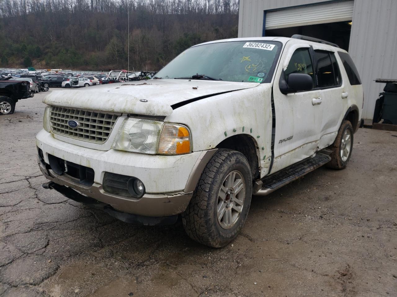 Photo 2 from auction – 2004 FORD EXPLORER E with VIN 1FMDU74K74UA91367