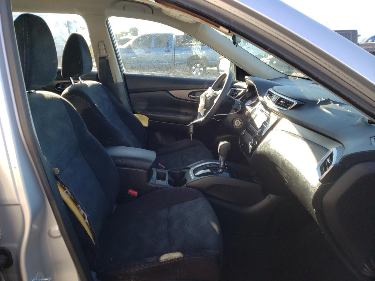 Photo 5 from auction – 2014 NISSAN ROGUE S with VIN 5N1AT2MT6EC805711