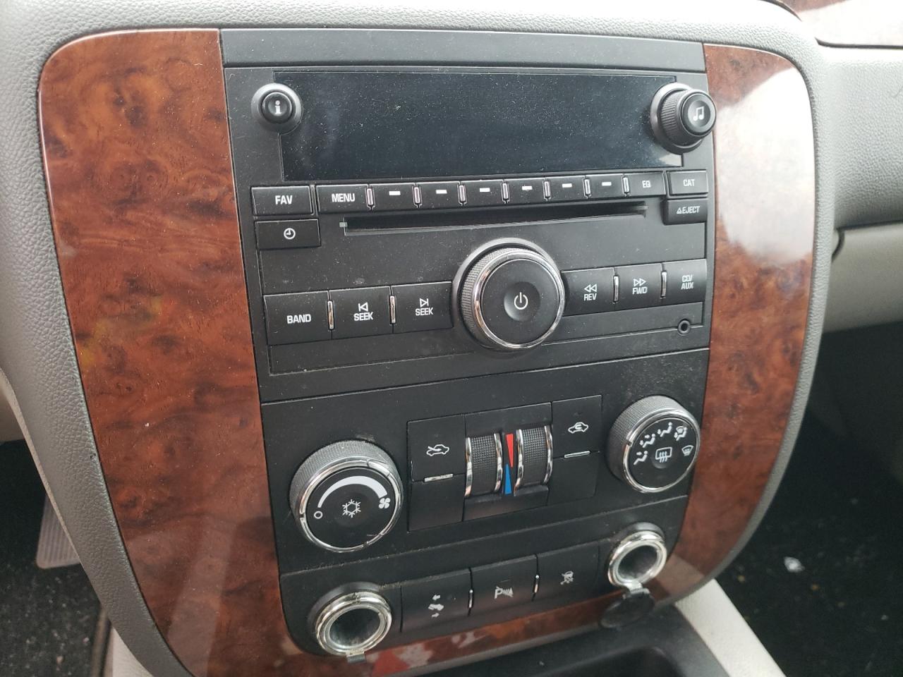 Photo 9 from auction – 2008 CHEVROLET AVALANCHE with VIN 3GNFK12358G163775
