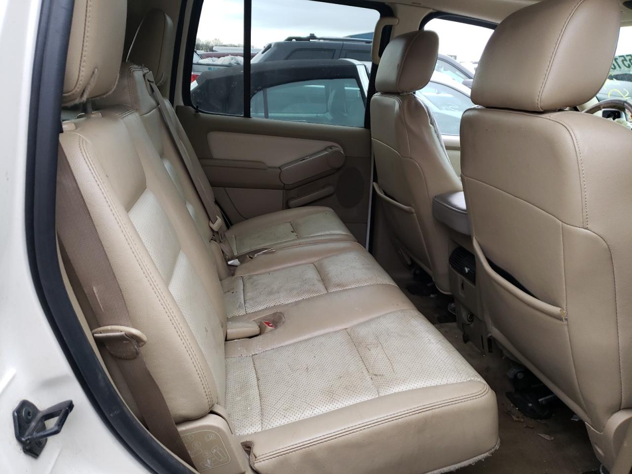 Photo 6 from auction – 2008 MERCURY MOUNTAINEE with VIN 4M2EU48E68UJ15265