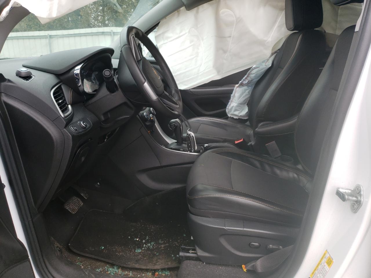 Photo 5 from auction – 2018 CHEVROLET TRAX 1LT with VIN 3GNCJLSB1JL234329