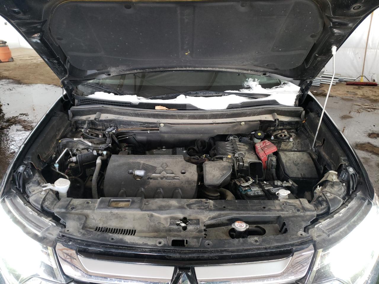 Photo 7 from auction – 2017 MITSUBISHI OUTLANDER with VIN JA4AZ3A30HZ028886