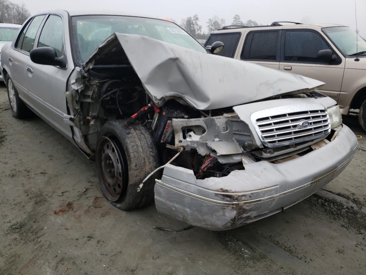 FORD CROWN VICT 2006 with VIN 2FAFP71W46X138674 - Photo from auction