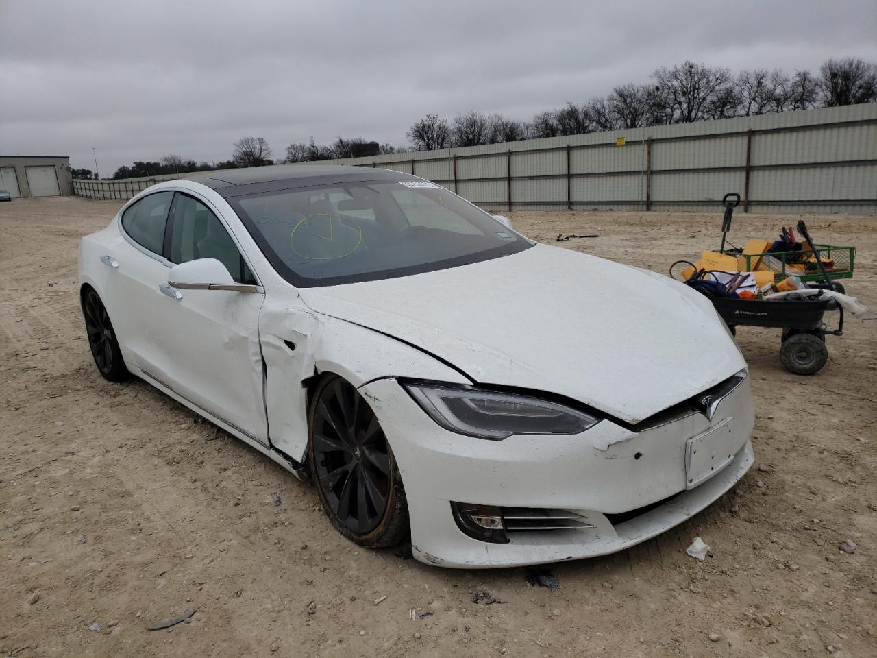 TESLA MODEL S 2018 with VIN 5YJSA1E22JF284028 - Photo from auction